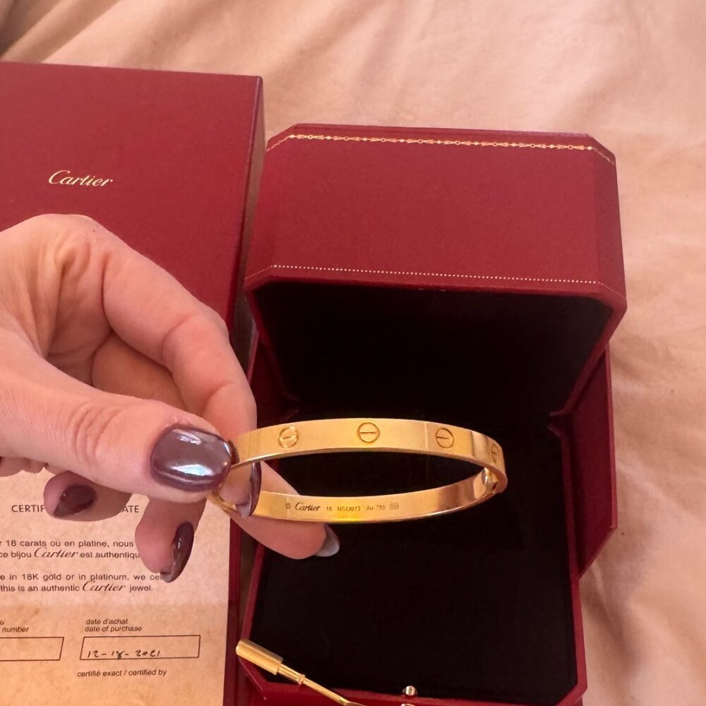 Cartier Love Bracelet 18K Yellow Gold Size 18